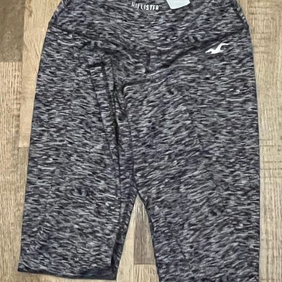Hollister Co. Women's Grey Leggings - Picture 3 of 5